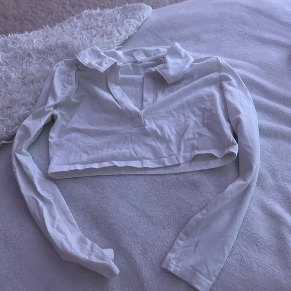 Cropped White Longsleeve - Picture 1 of 3